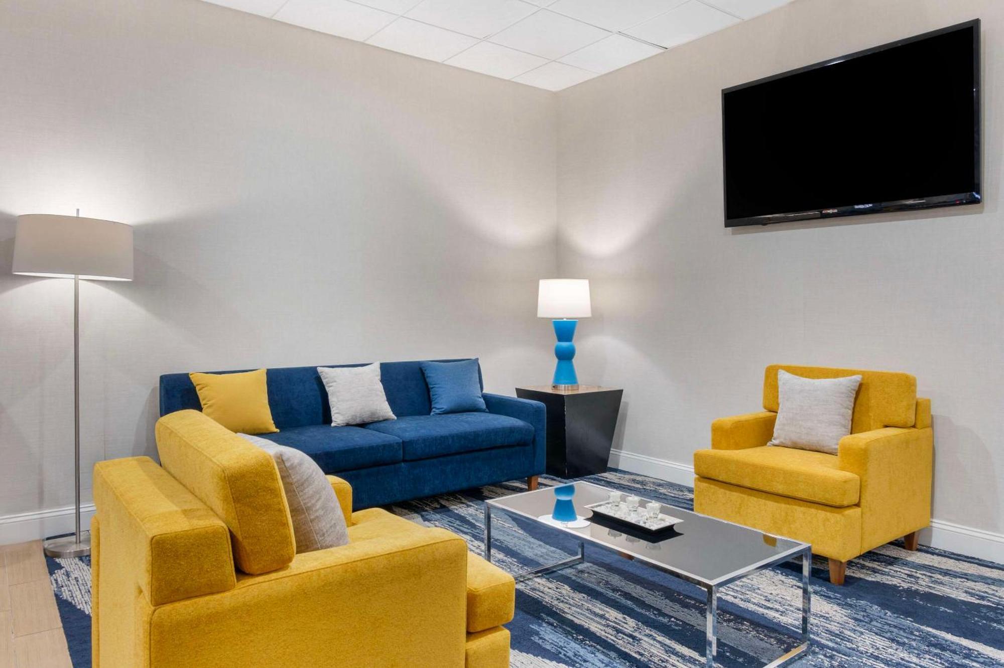 Comfort & Danbury-bethel Danbury