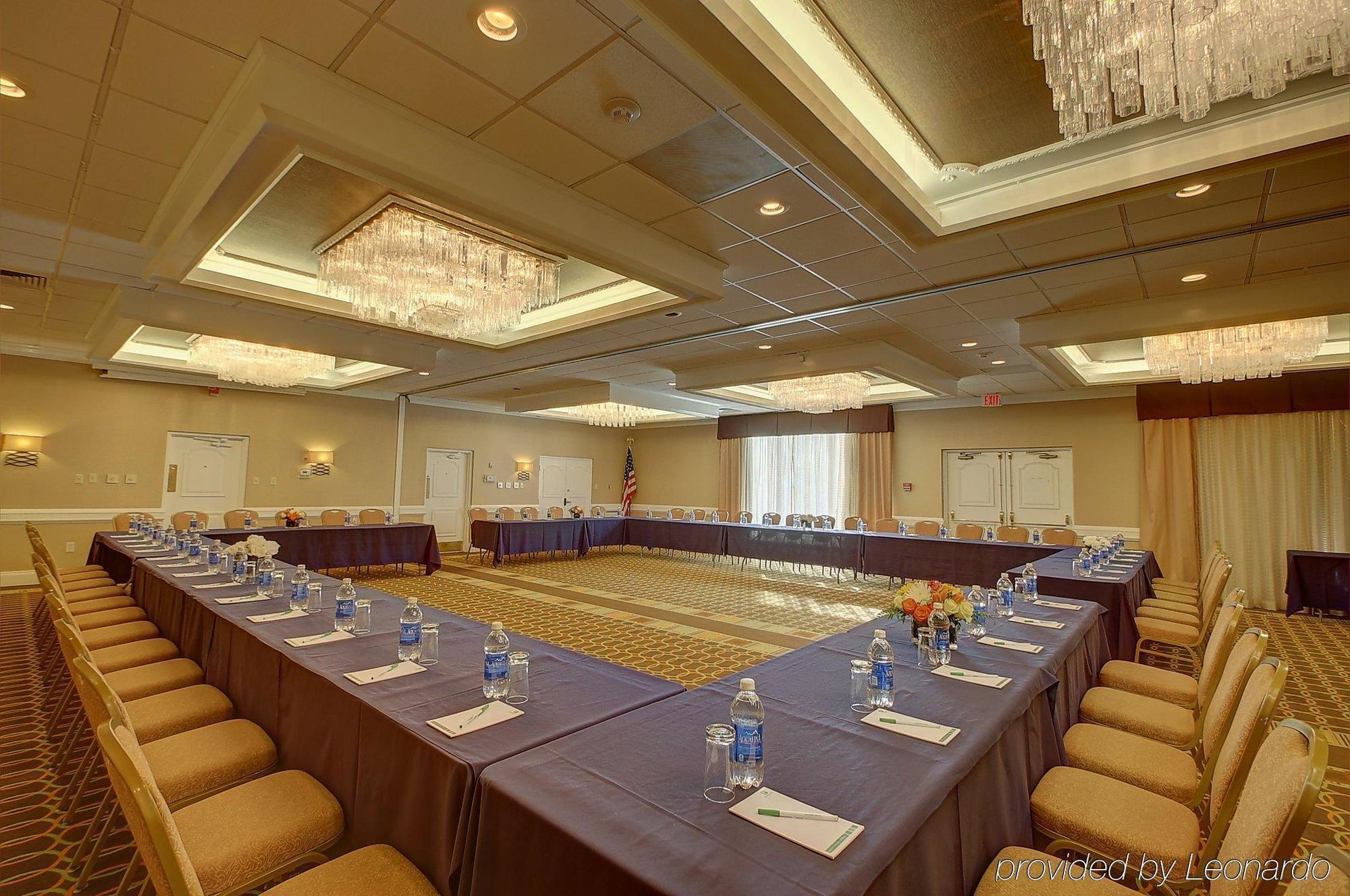 Hotel Comfort & Danbury-bethel 3*